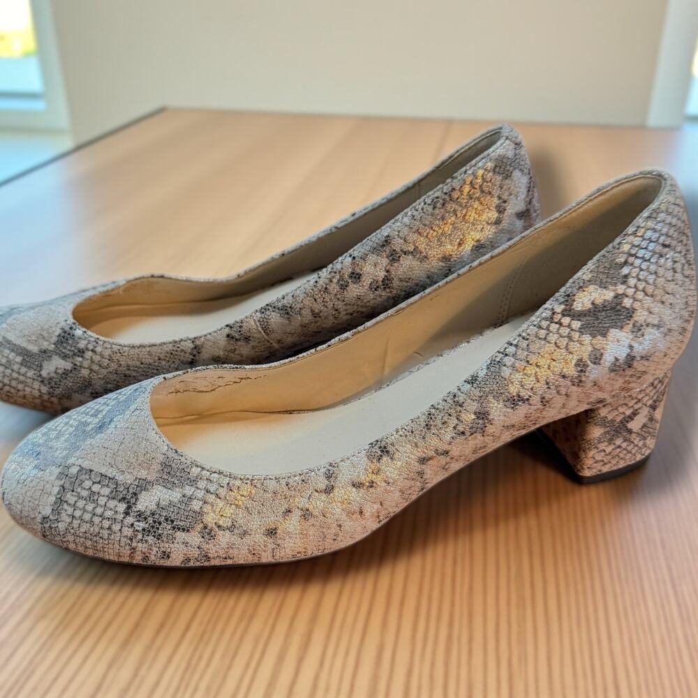 Size 9B COLE HAAN Lesli Women's Snakeskin Block Heel Pumps Look Great